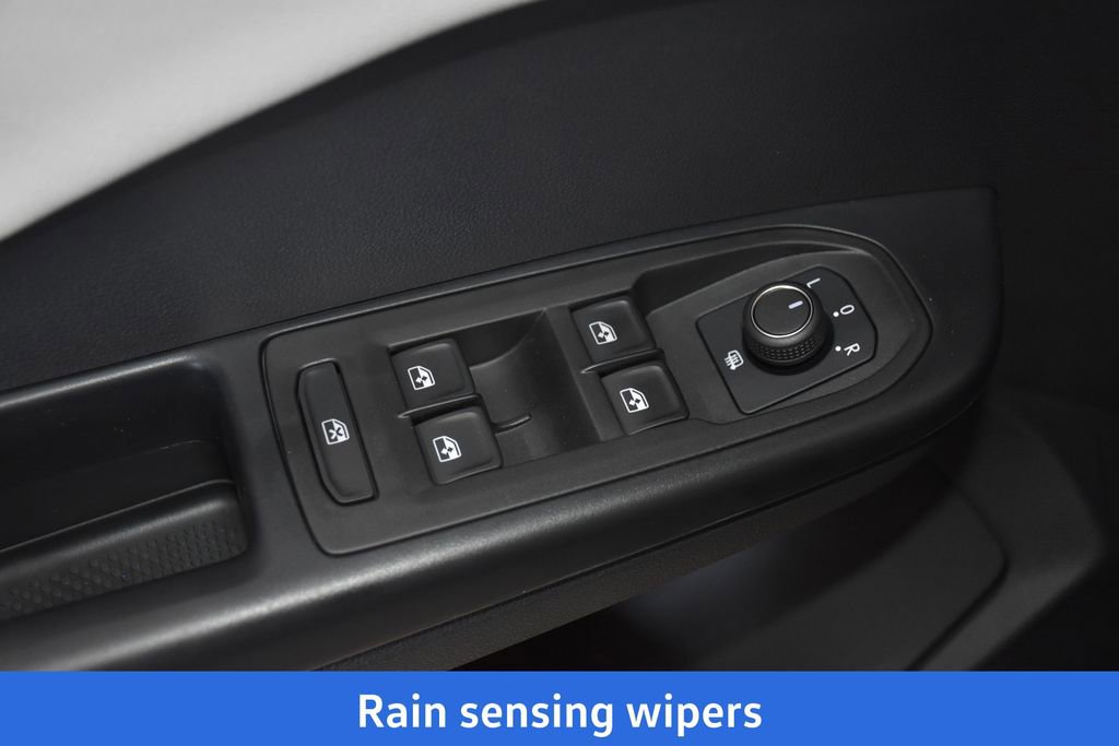 New 2025 Volkswagen Taos S image 21