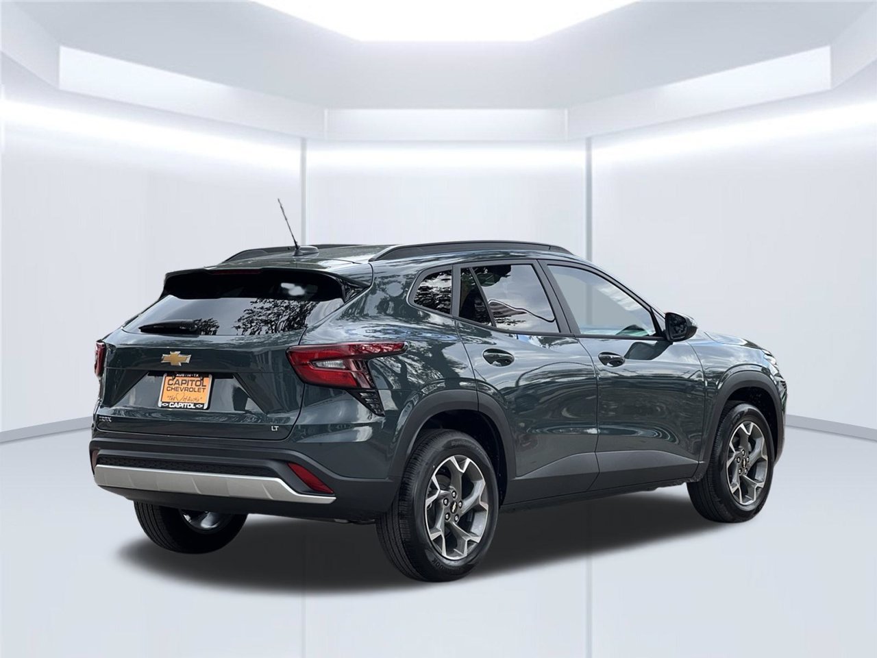 New 2026 Chevrolet Trax LT w/ LT Convenience Package FWD image 6