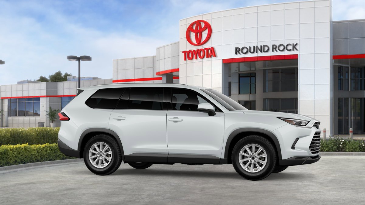 New 2026 Toyota Grand Highlander FWD image 13