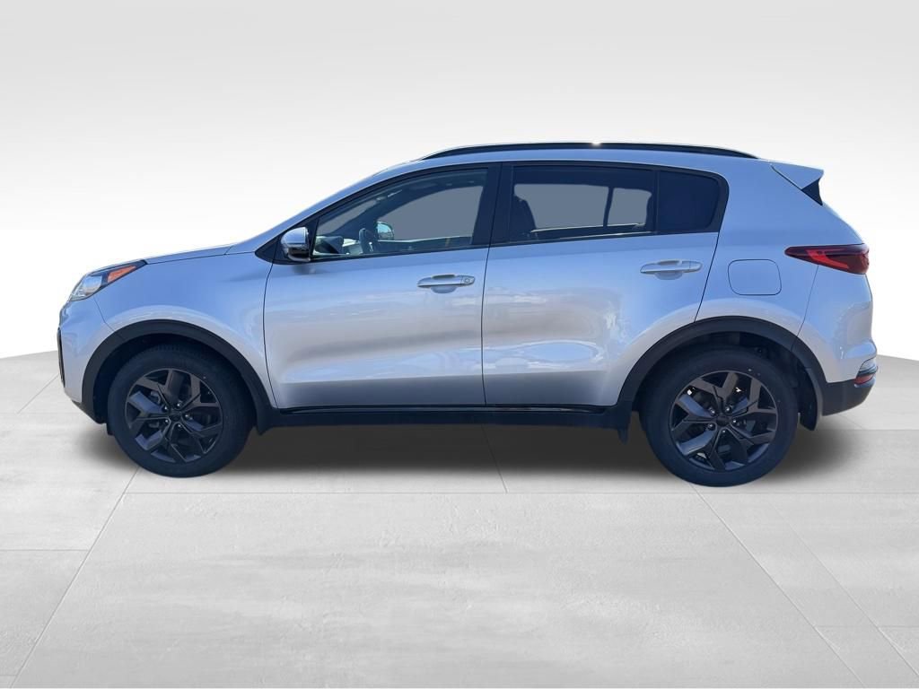 Used 2022 Kia Sportage Nightfall Edition image 29