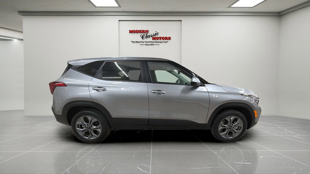 Used 2026 Kia Seltos LX AWD/4WD image 8