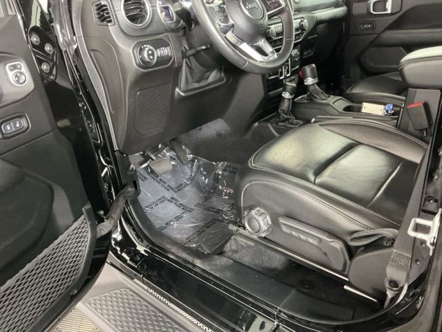 Used 2020 Jeep Gladiator Overland w/ Uconnect 4C Nav & Sound Group image 14