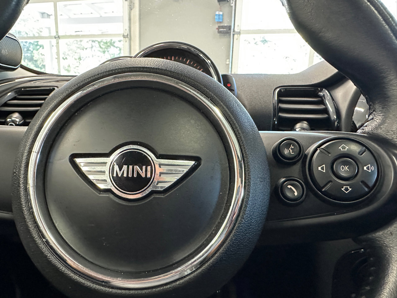 Used 2016 MINI Cooper Clubman image 31