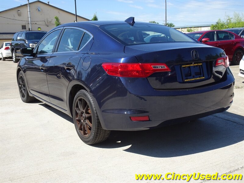 Used 2014 Acura ILX w/ Technology Package FWD image 9