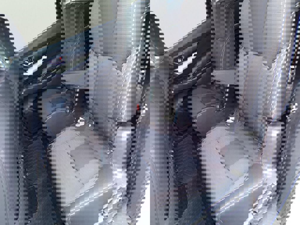 Used 2019 Subaru Ascent Premium image 13