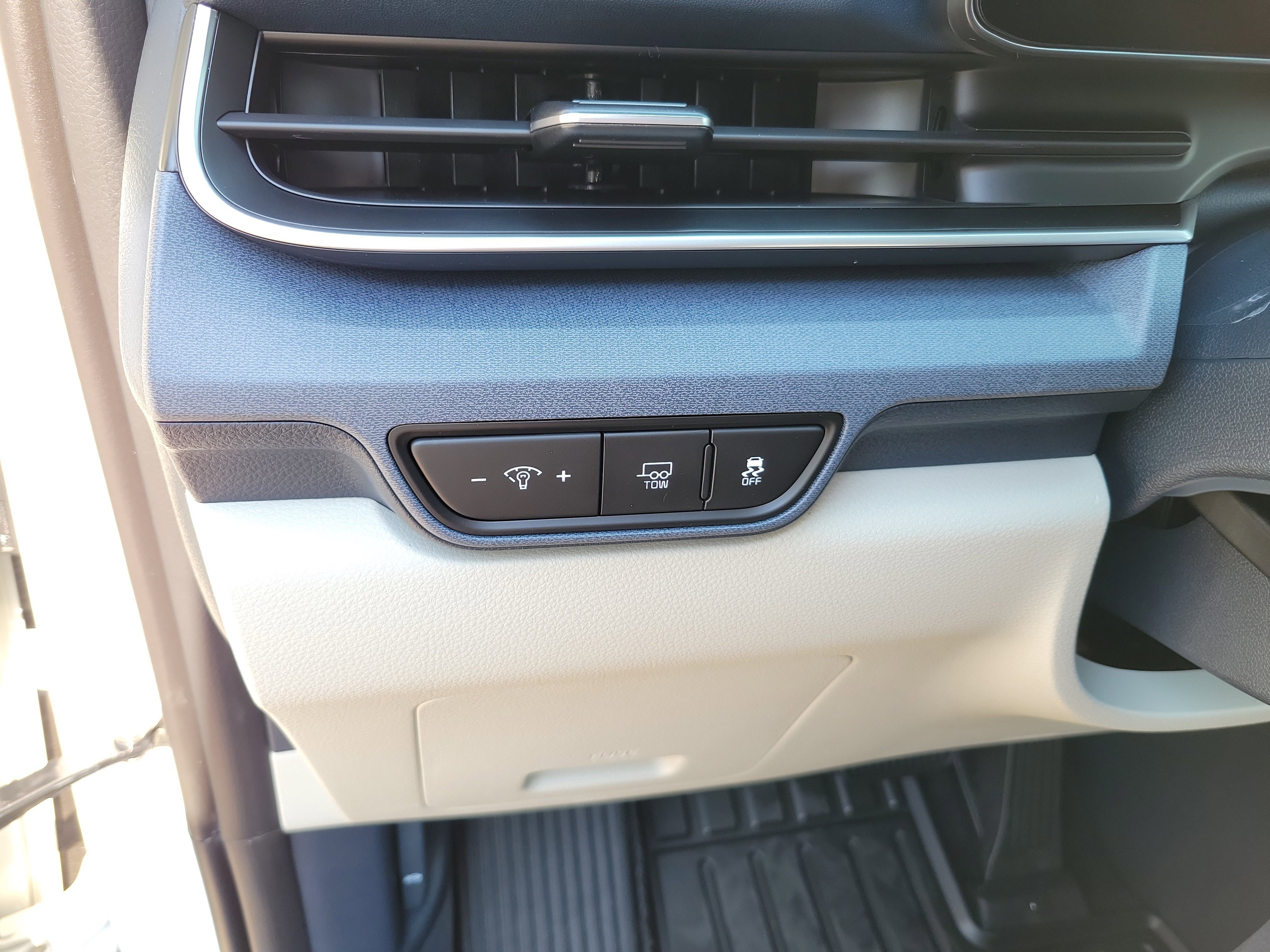 New 2026 Kia Carnival EX image 19