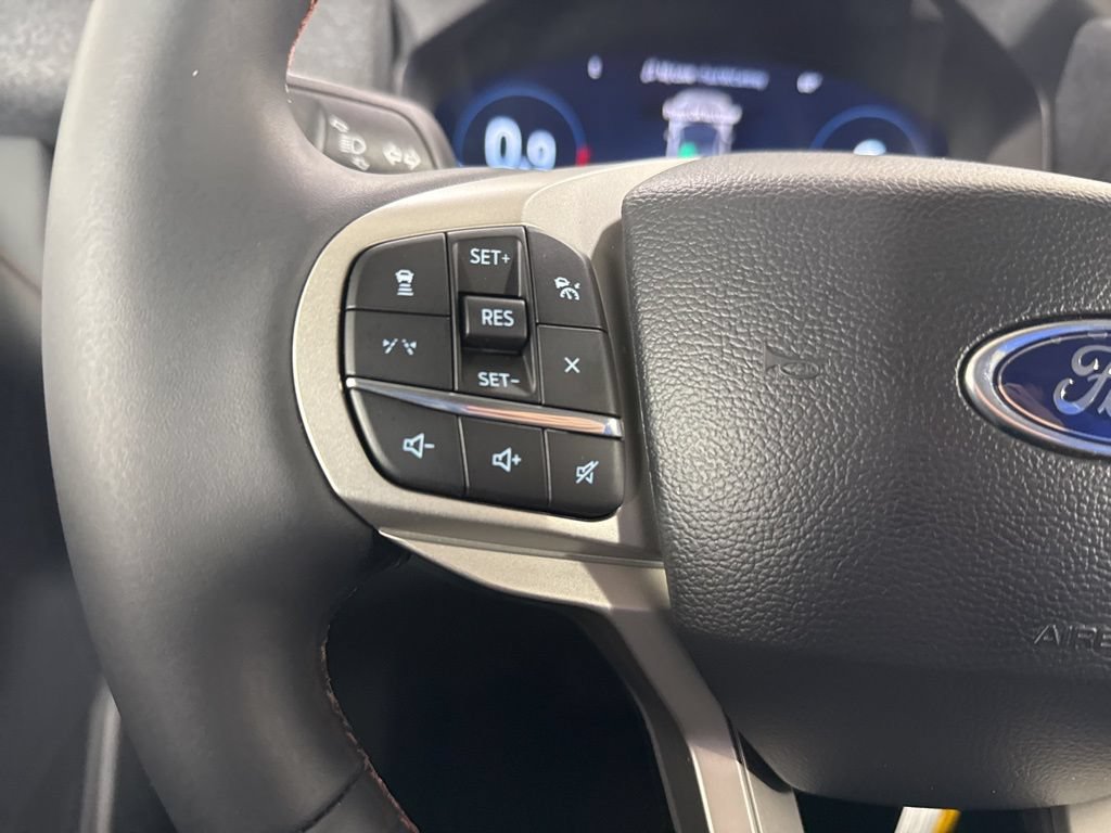 New 2026 Ford Explorer Active AWD/4WD image 22