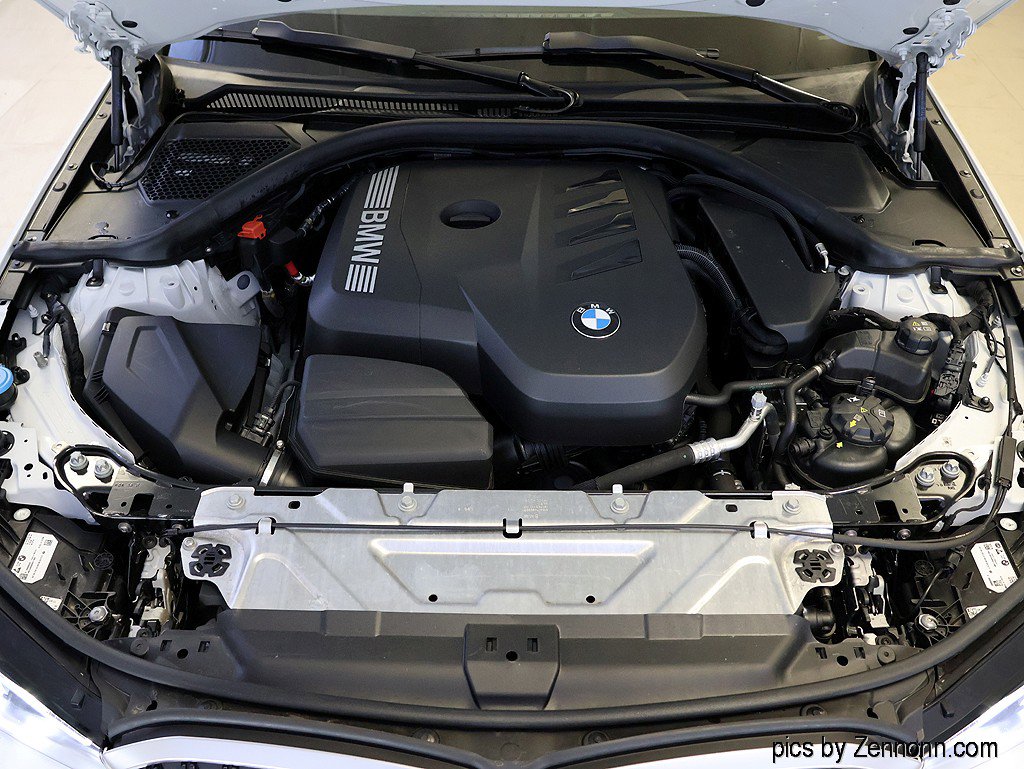 Certified 2025 BMW 330i xDrive Sedan image 38