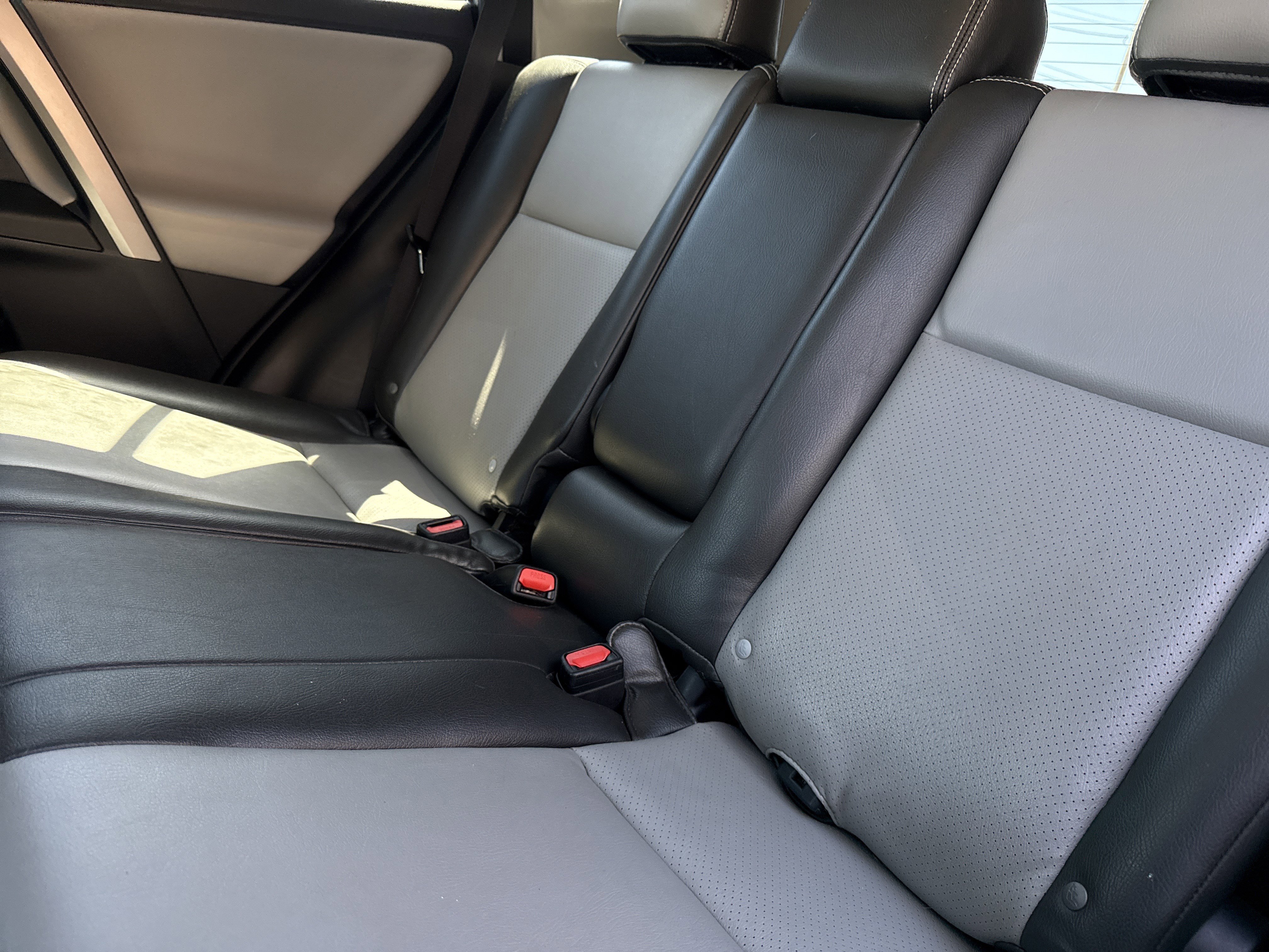 Used 2016 Toyota RAV4 XLE image 13