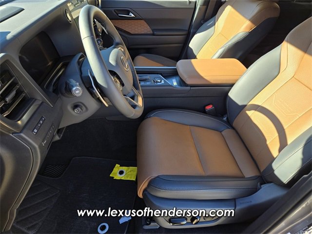 Used 2025 Lexus GX 550 image 10