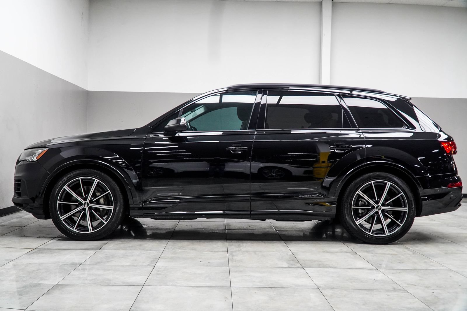 Used 2024 Audi Q7 3.0T Prestige AWD/4WD image 13