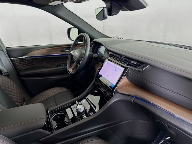 New 2025 Jeep Grand Cherokee Summit image 30