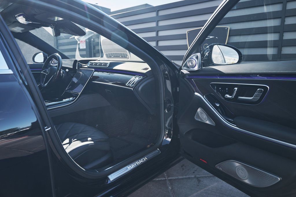 Used 2025 Mercedes-Benz Maybach S 580 4MATIC image 14