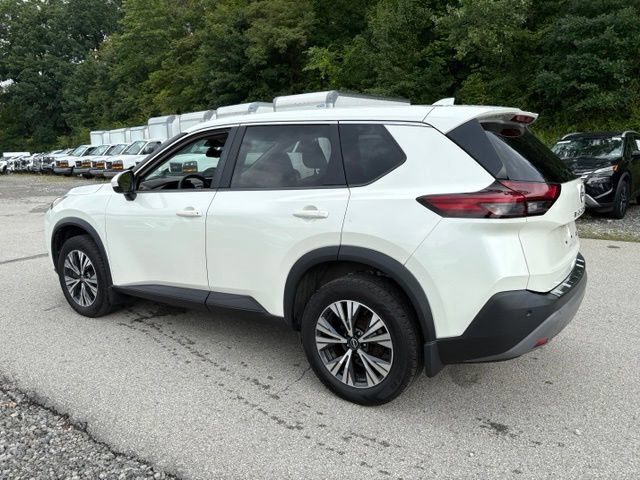Certified 2023 Nissan Rogue SV AWD/4WD image 3