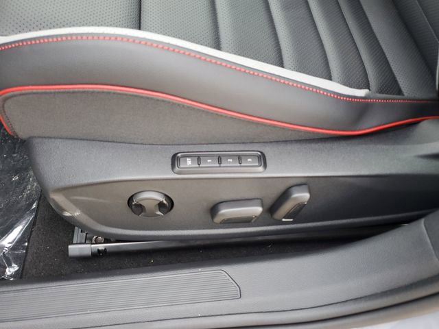 New 2026 Volkswagen GTI SE image 16