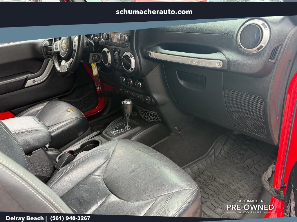 Used 2016 Jeep Wrangler Unlimited Rubicon AWD/4WD image 14