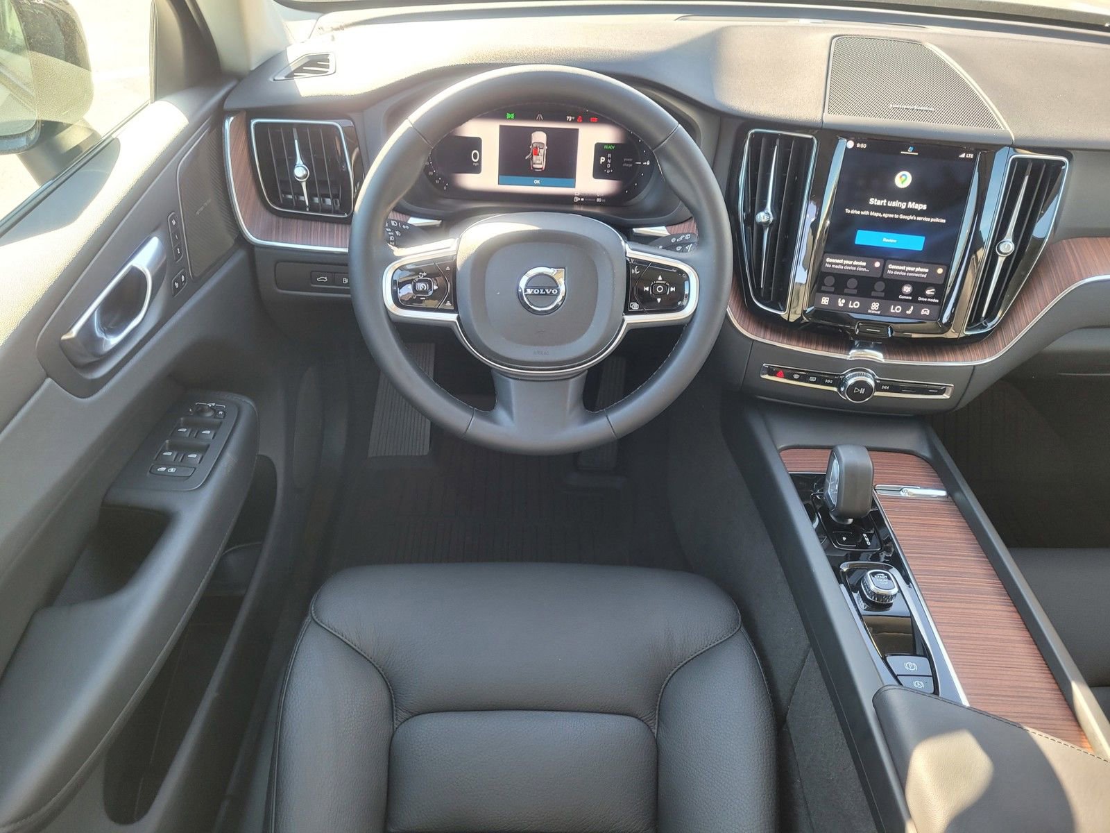 Used 2024 Volvo XC60 T8 Plus w/ Climate Package image 13