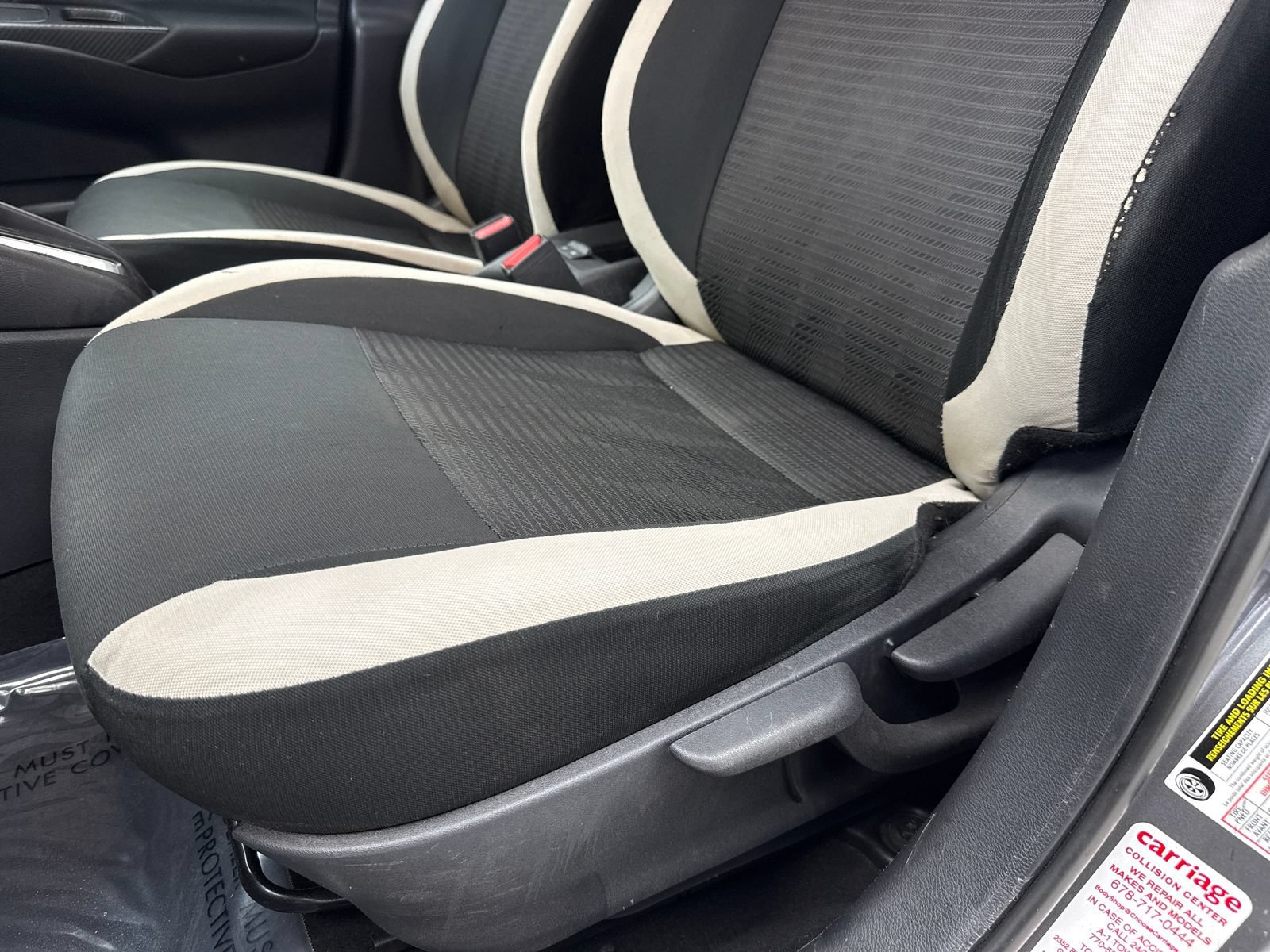 Used 2021 Nissan Versa SV FWD image 32
