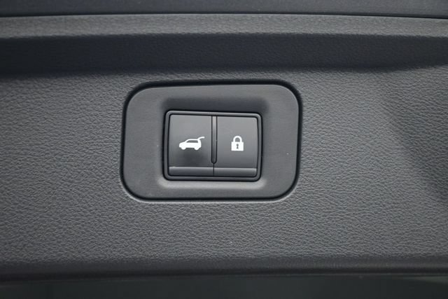 Used 2025 Nissan Armada SL RWD image 14