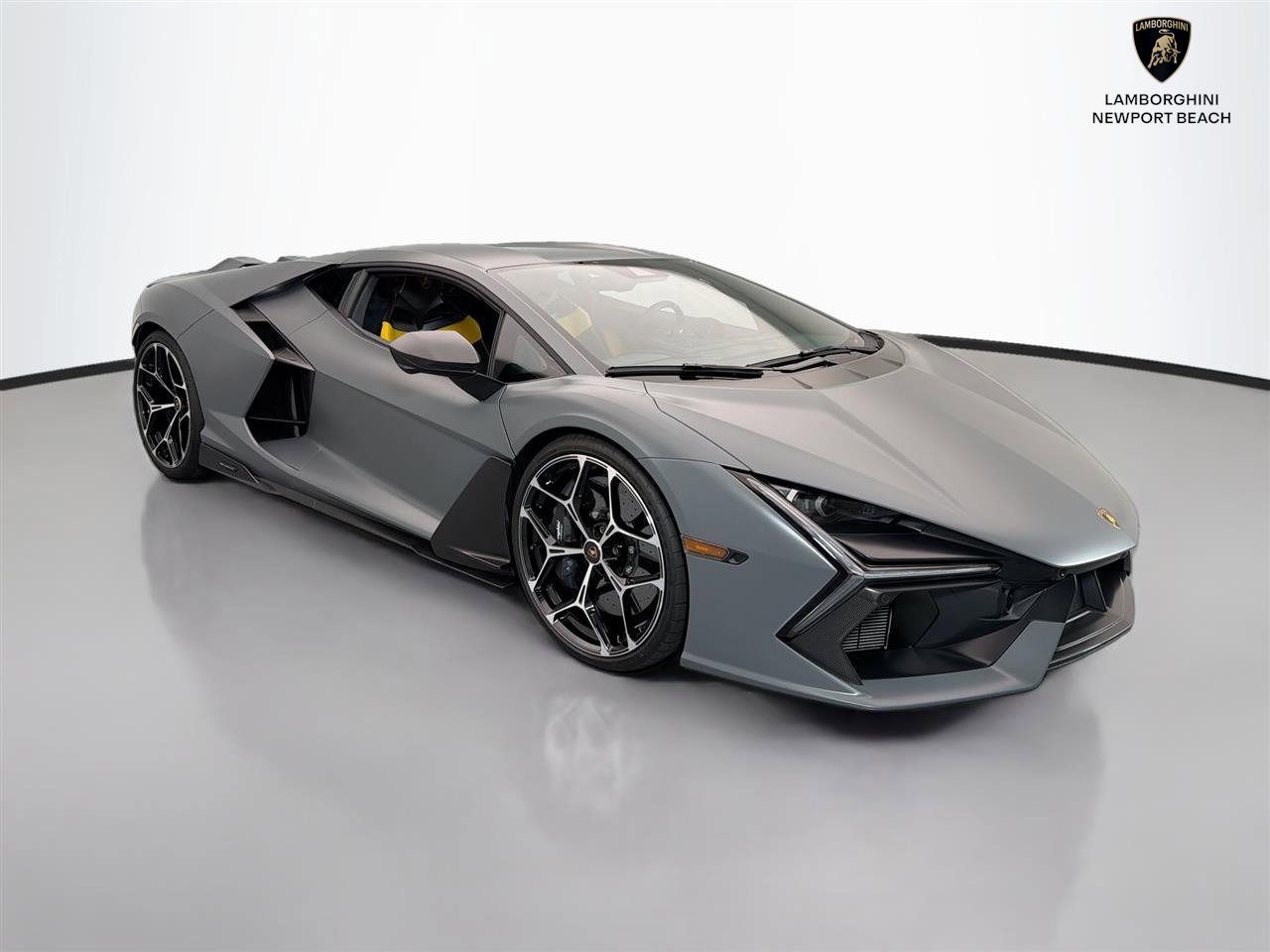 Used 2025 Lamborghini Revuelto AWD/4WD image 1