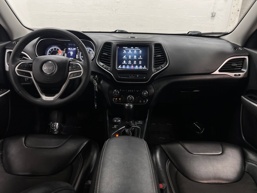 Used 2022 Jeep Cherokee Latitude w/ Sun & Sound Group AWD/4WD image 14