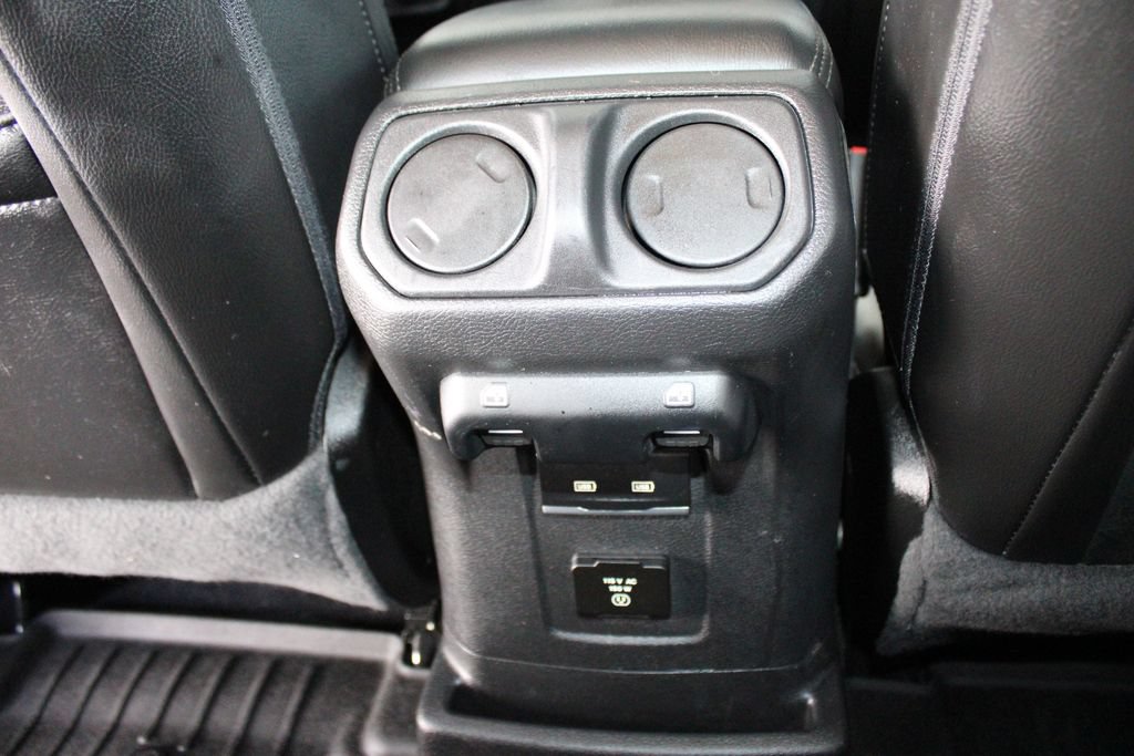 Used 2022 Jeep Wrangler Unlimited Sahara AWD/4WD image 46