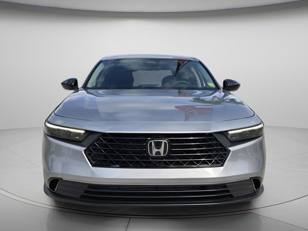 Used 2025 Honda Accord SE image 5