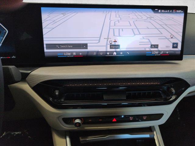 Used 2025 BMW 330i Sedan w/ Convenience Package RWD image 15