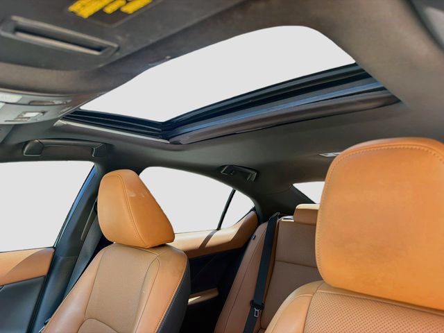 Used 2021 Lexus IS 300 w/ Comfort Package RWD image 25