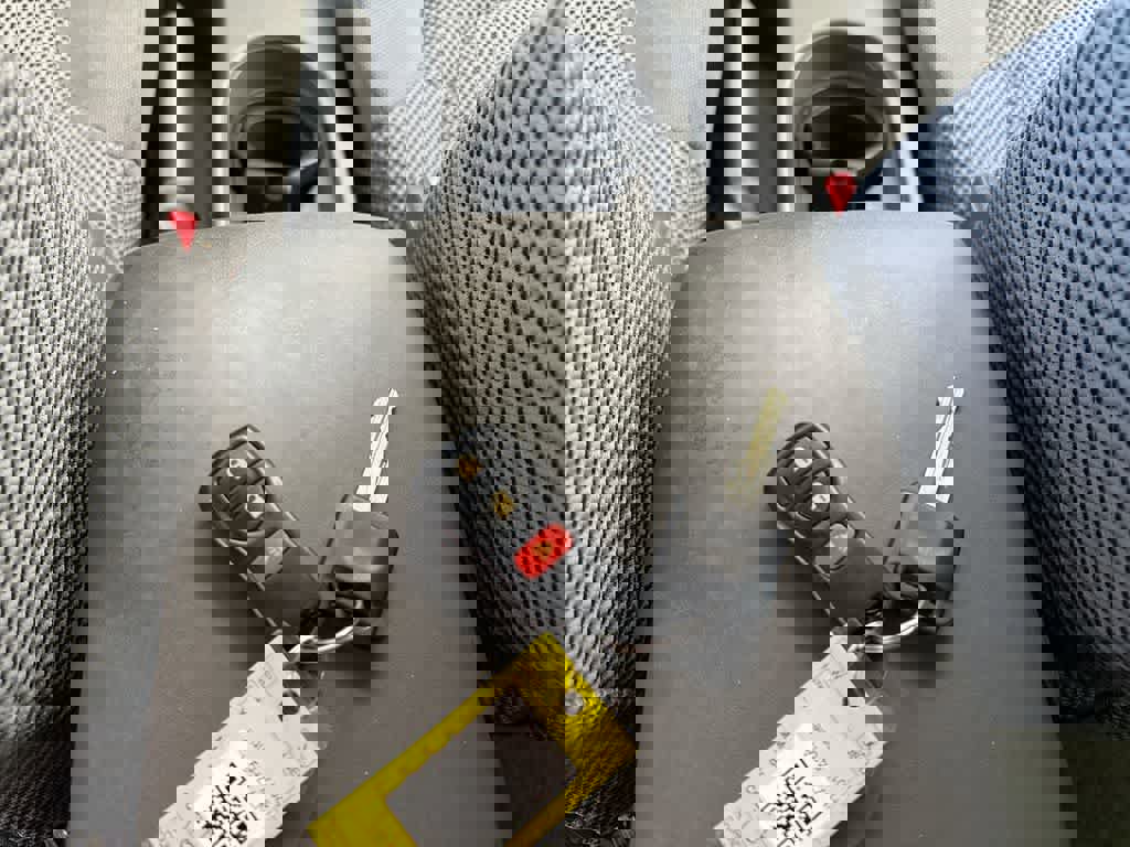 Used 2017 Nissan Frontier SV image 34