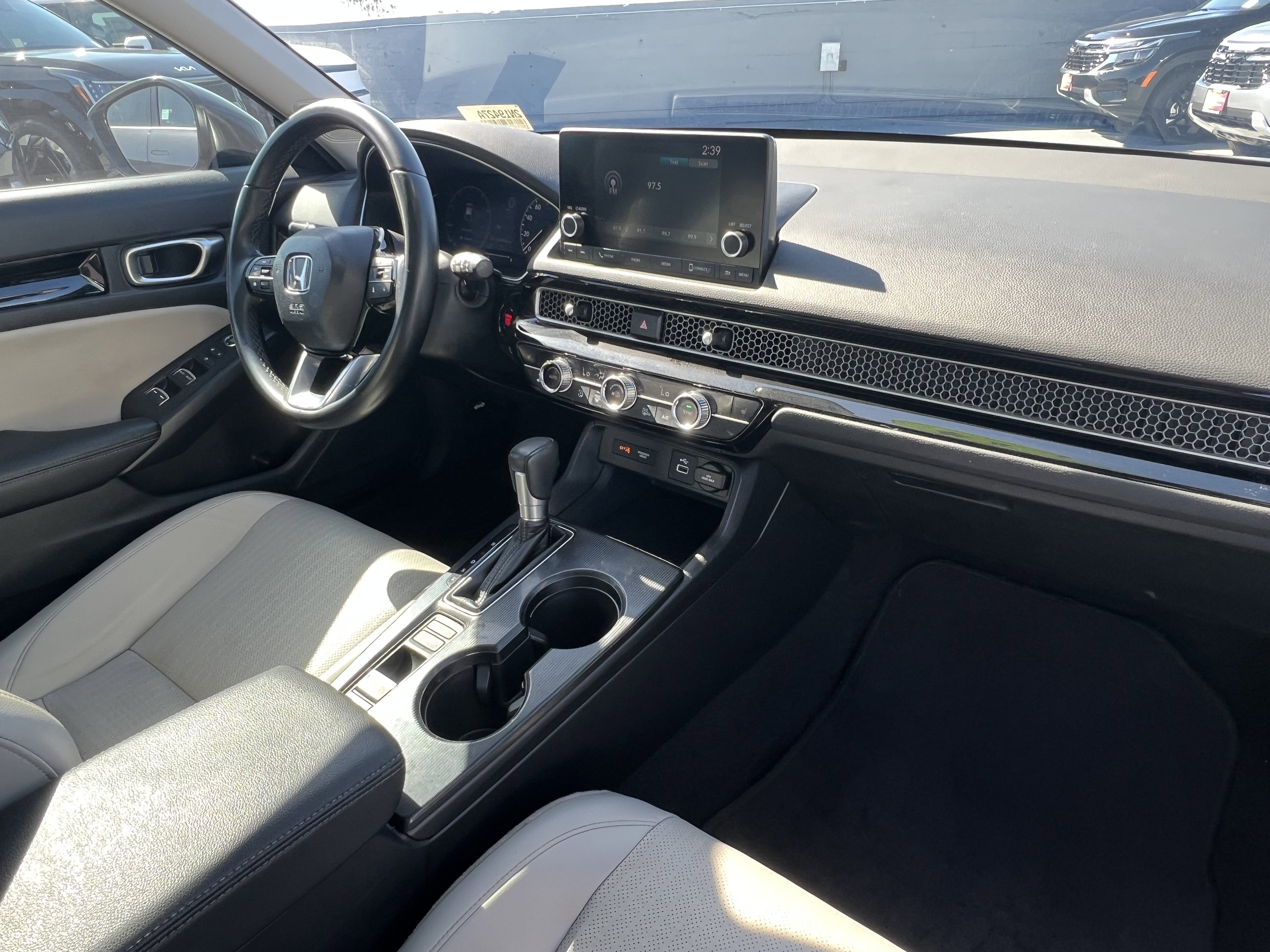 Used 2024 Honda Civic EX-L image 15