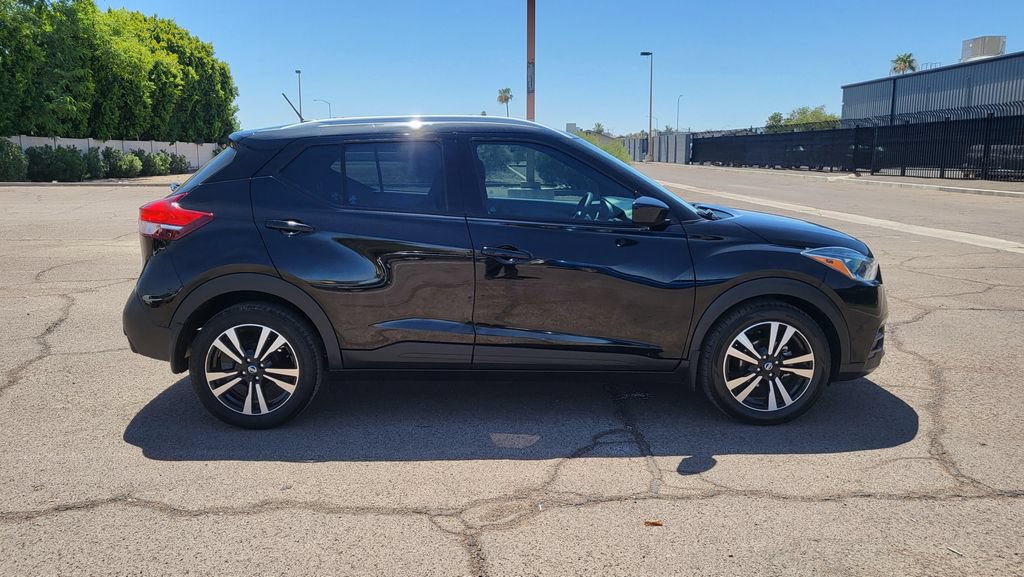 Used 2019 Nissan Kicks SV FWD image 11