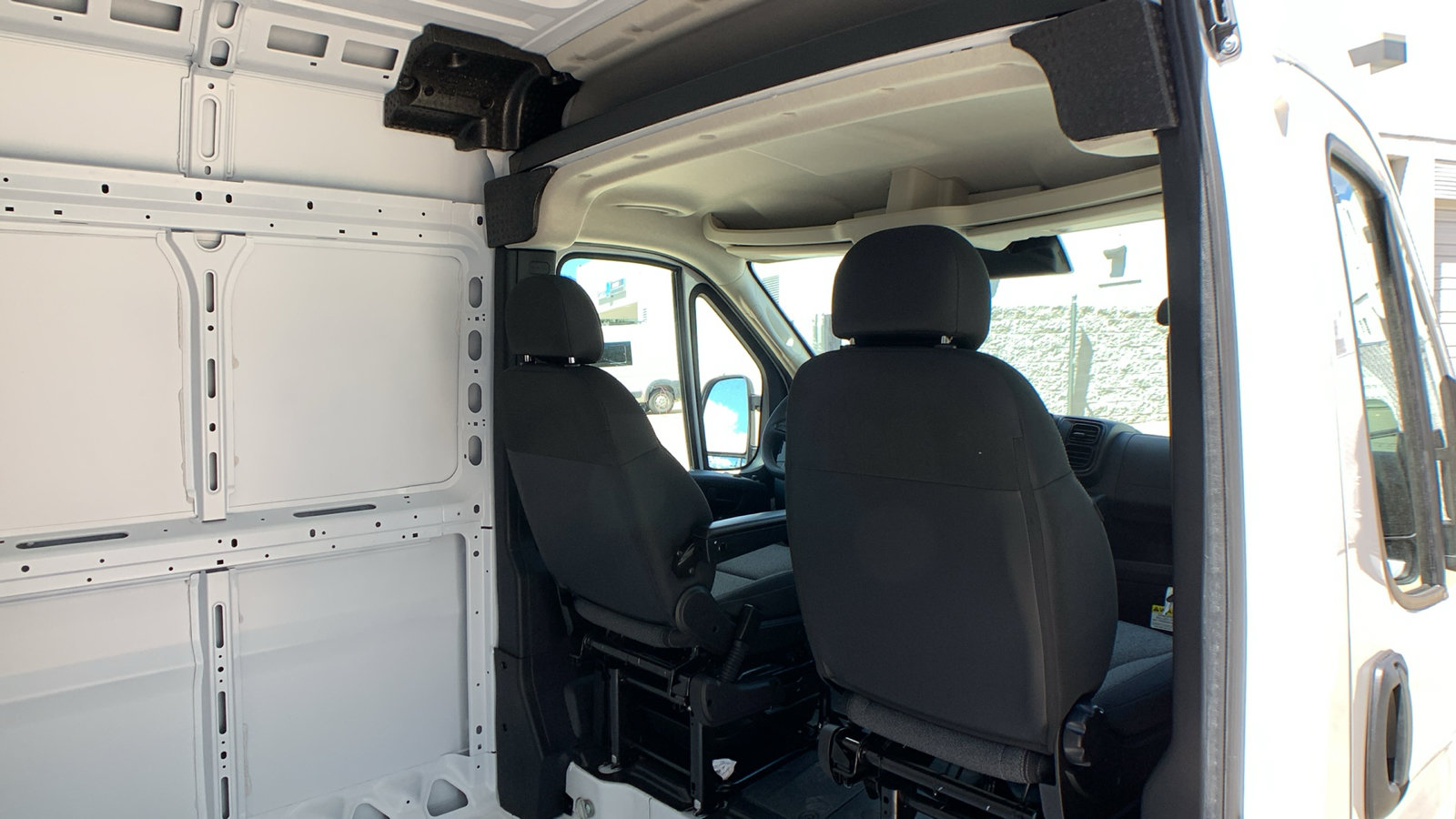 New 2026 RAM ProMaster 2500 w/ Convenience Group FWD image 25