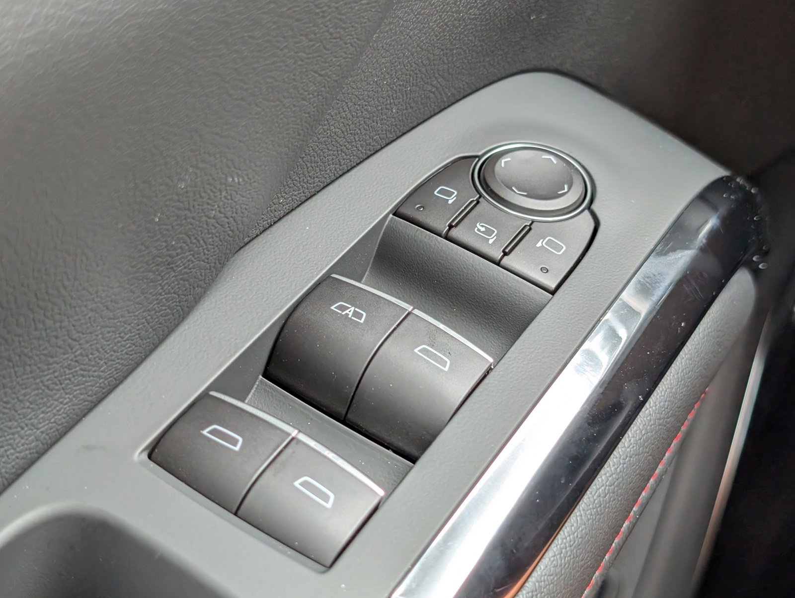New 2026 Chevrolet Traverse RS image 14