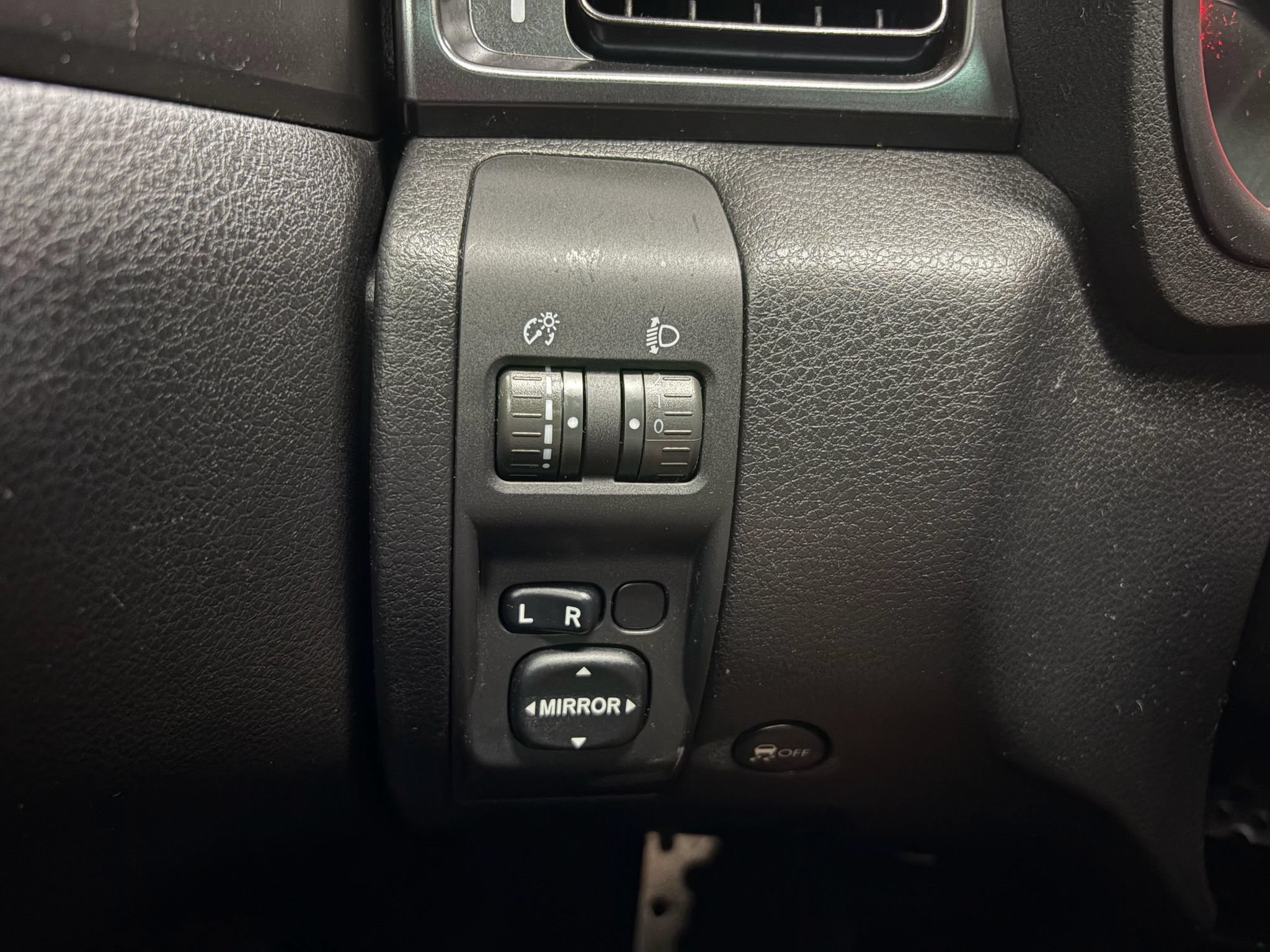 Used 2014 Subaru Impreza WRX Limited AWD/4WD image 16