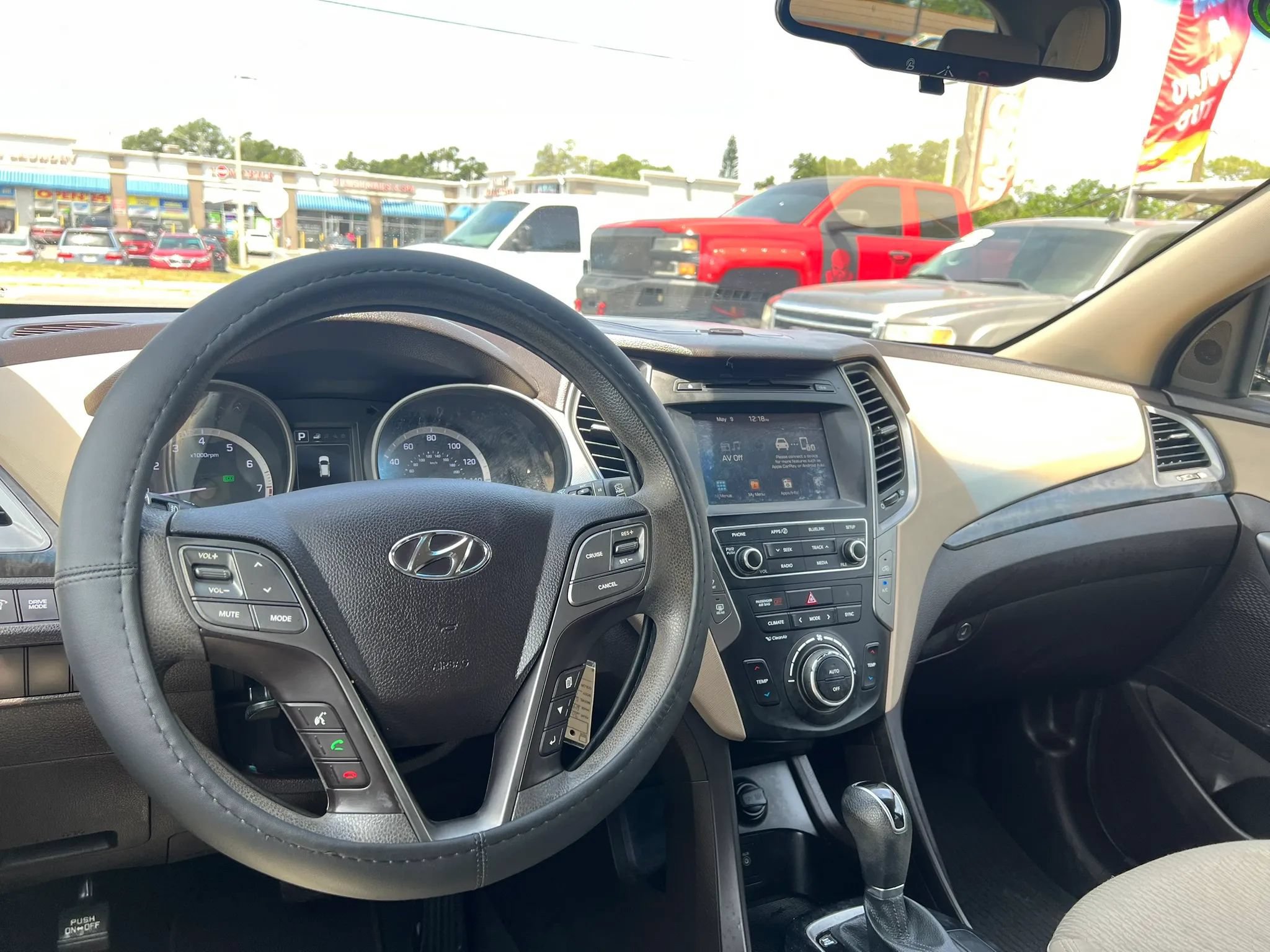 Used 2017 Hyundai Santa Fe Sport FWD image 15