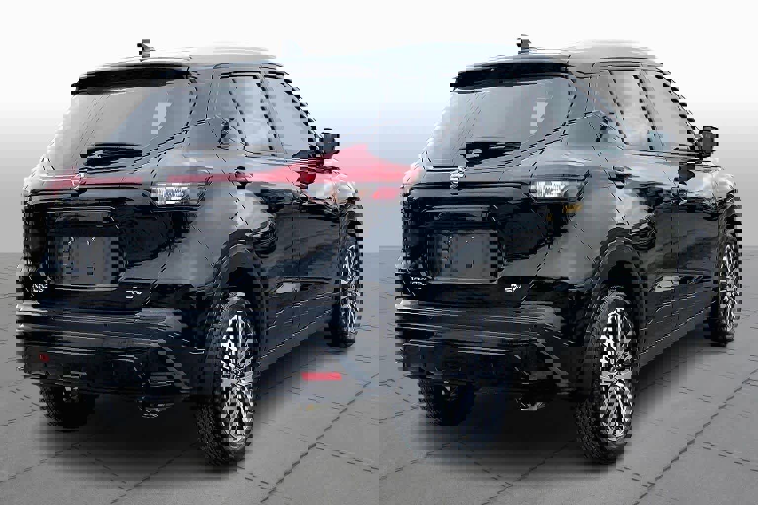 Used 2023 Nissan Kicks SV image 12