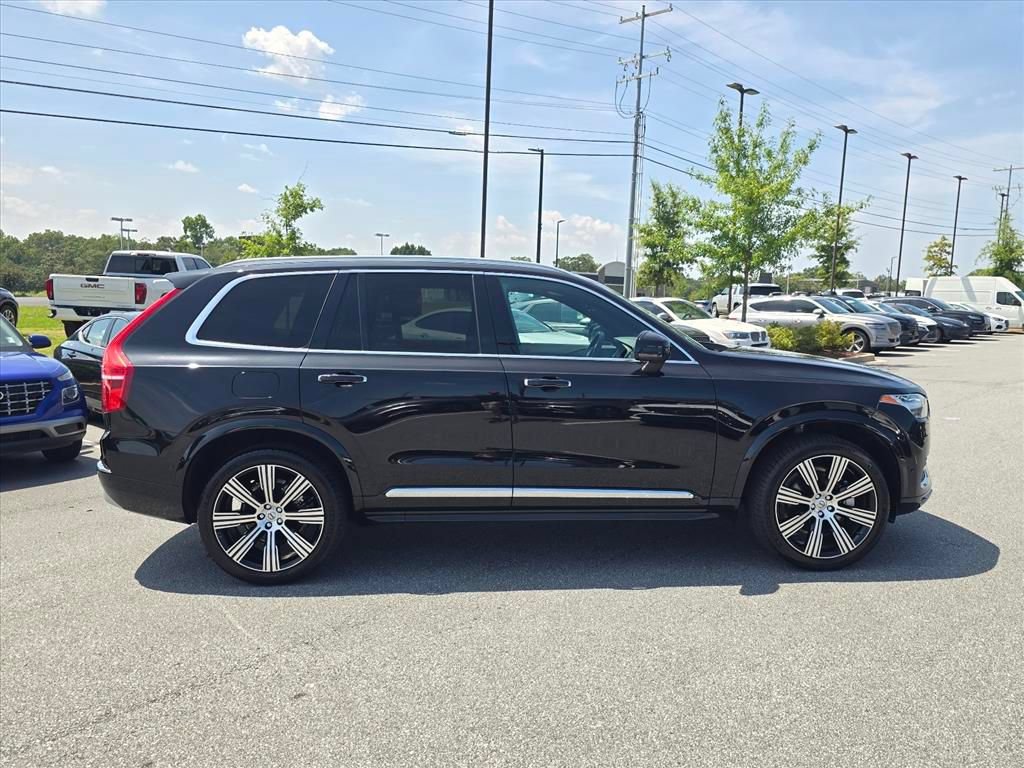 Used 2022 Volvo XC90 T6 Inscription w/ Lounge Package AWD/4WD image 2