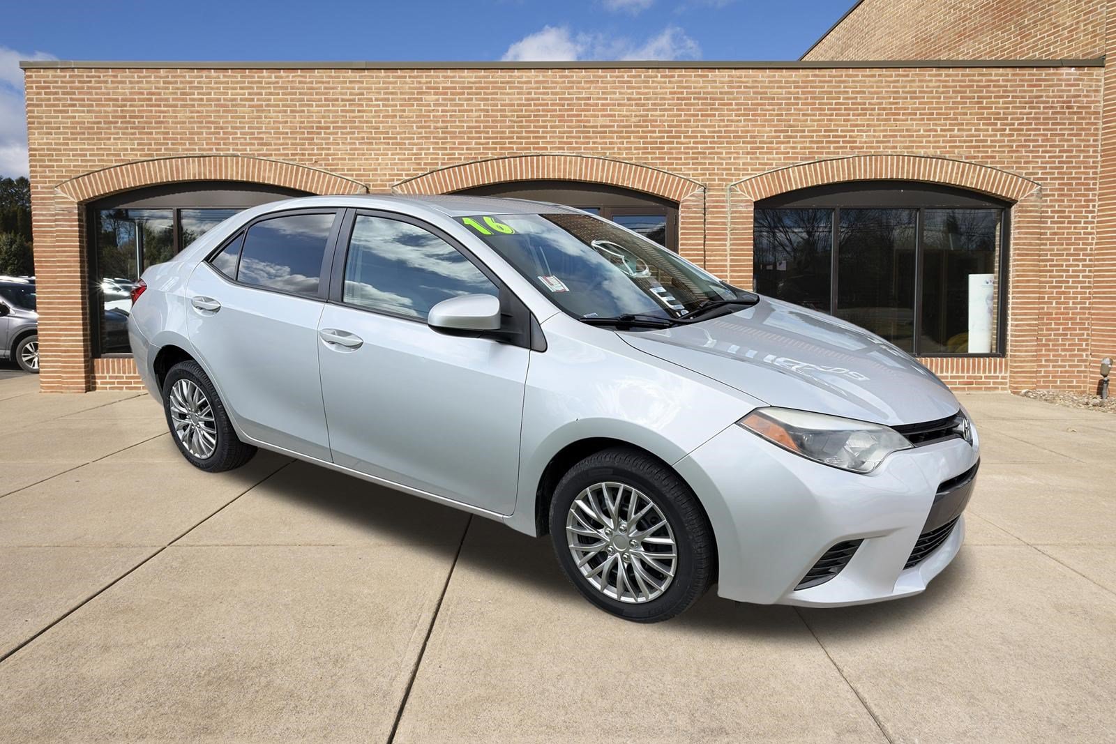 Used 2016 Toyota Corolla LE