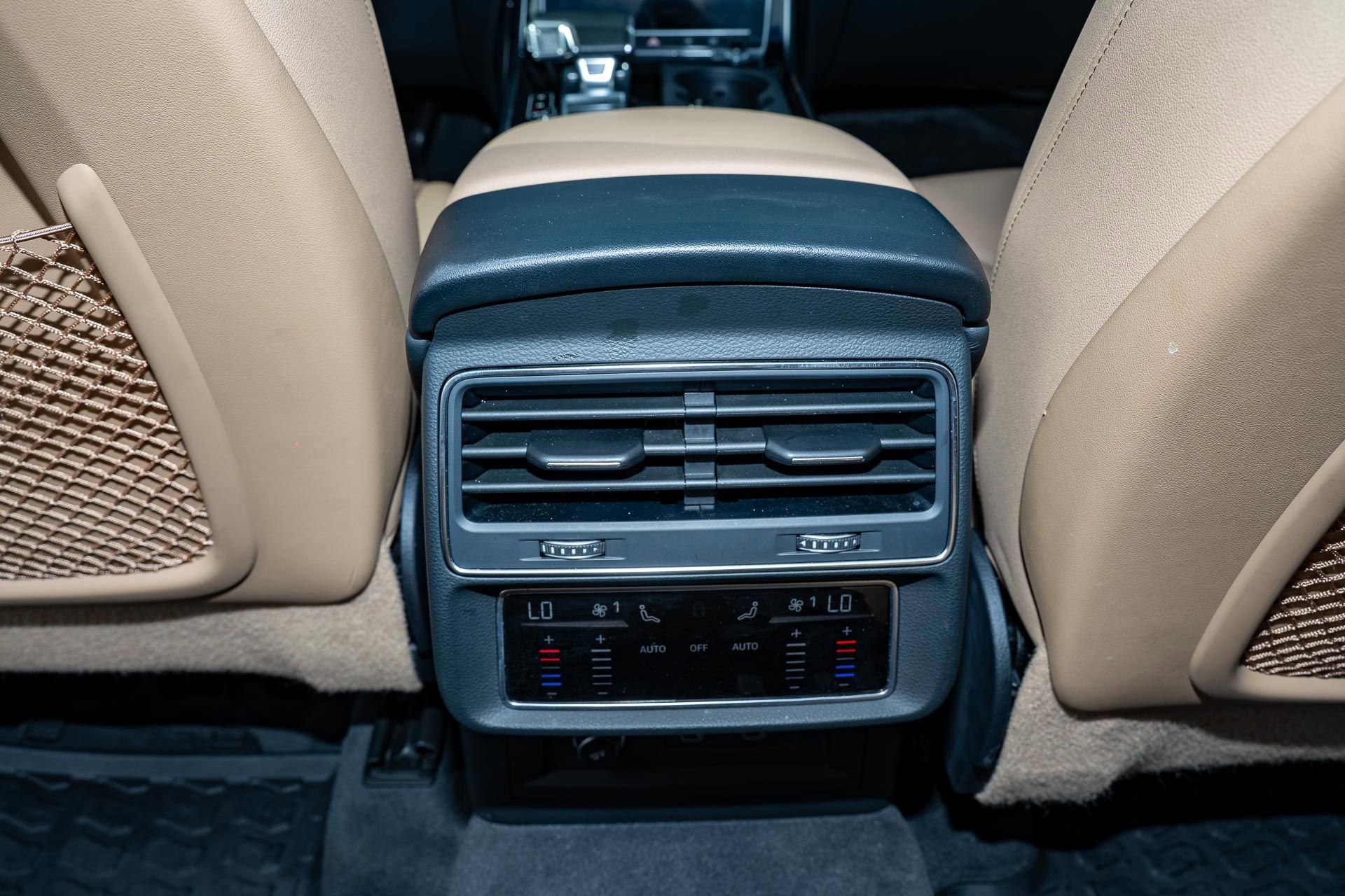 Used 2023 Audi Q8 Premium Plus w/ Premium Plus Package image 35