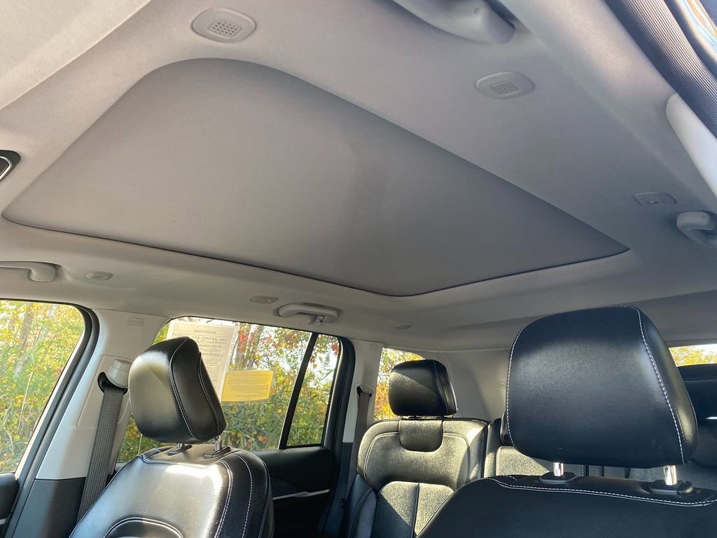 Used 2023 Jeep Grand Cherokee 4WD 4xe image 24