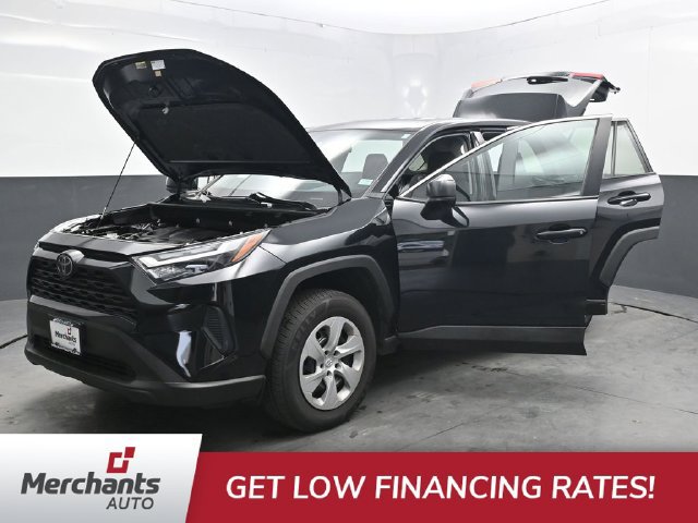 Used 2024 Toyota RAV4 LE AWD/4WD image 40