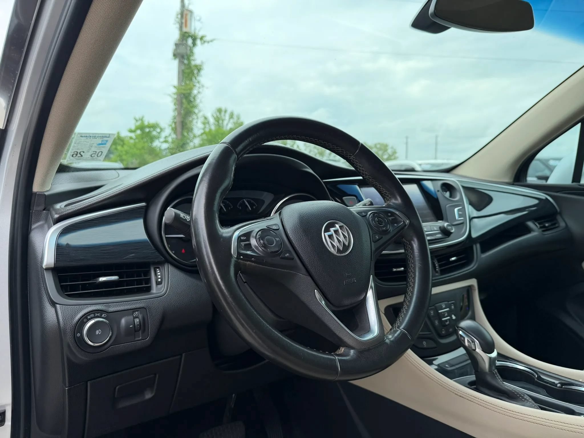 Used 2018 Buick Envision Preferred FWD image 10