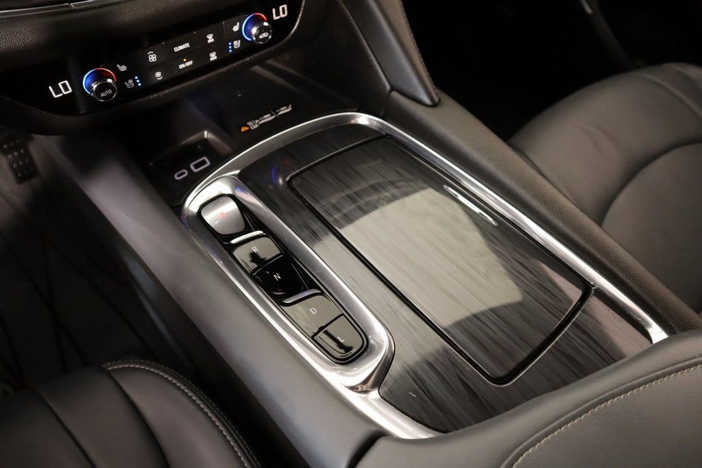 Used 2023 Buick Enclave Premium image 9