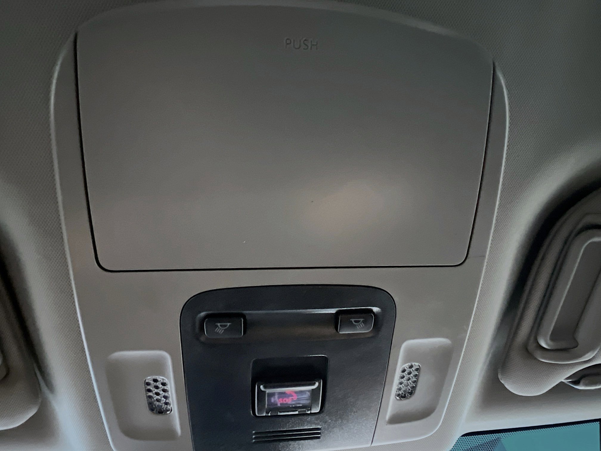 Used 2020 Toyota Camry SE image 22