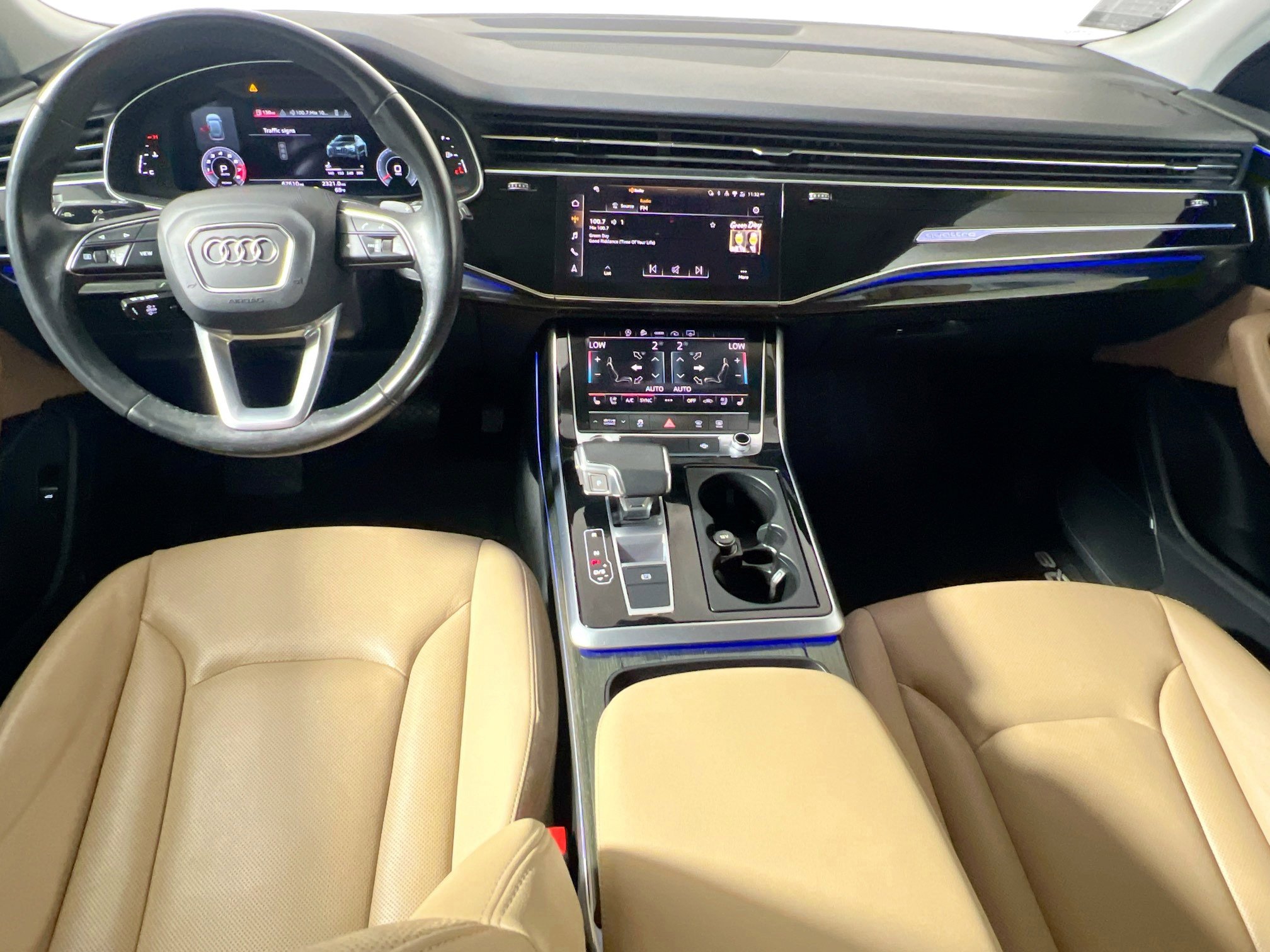 Used 2021 Audi Q8 Premium Plus w/ Premium Plus Package AWD/4WD image 31