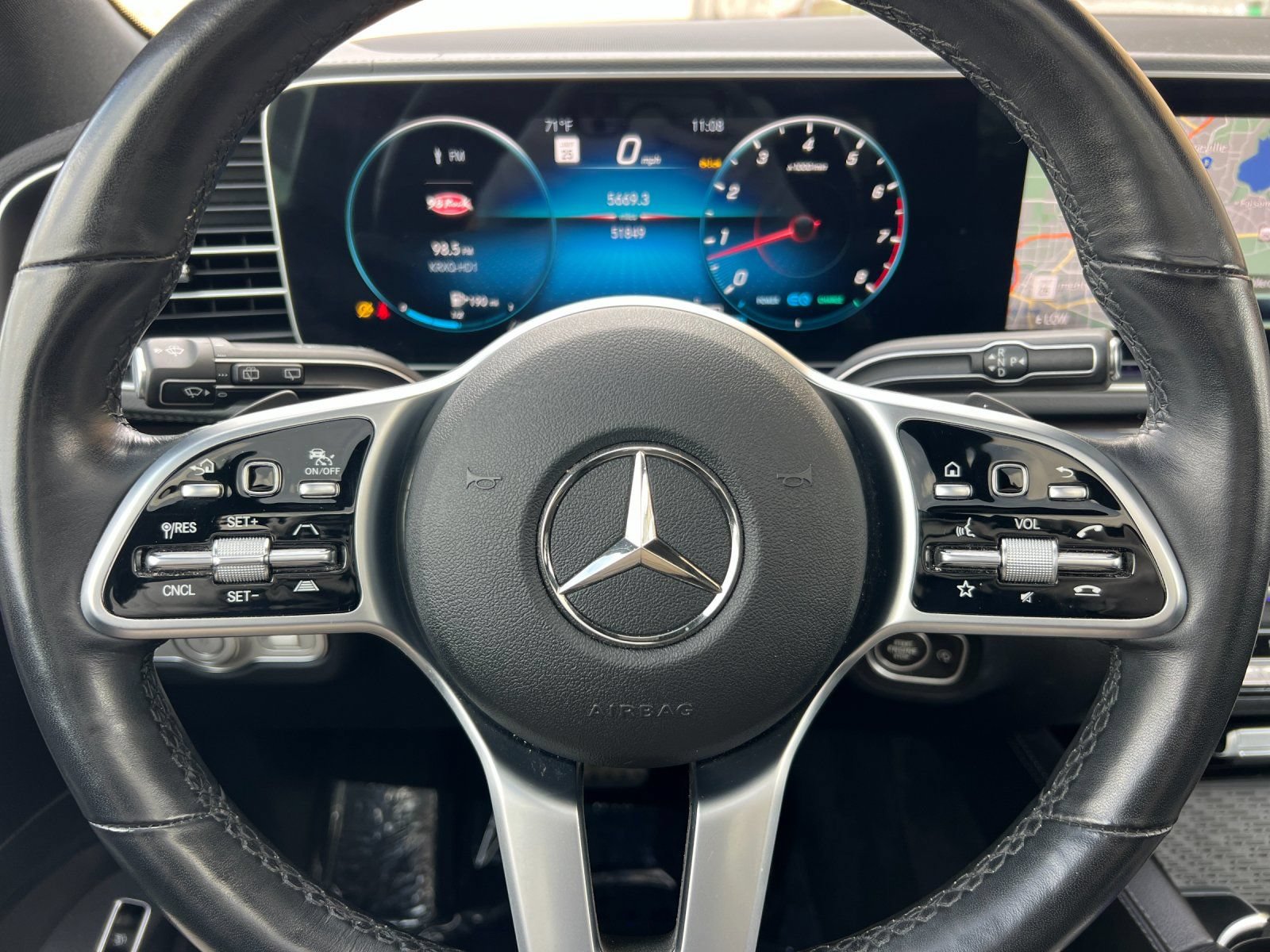 Used 2022 Mercedes-Benz GLS 450 4MATIC image 24