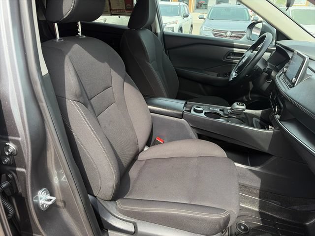 Used 2024 Nissan Rogue S AWD/4WD image 26
