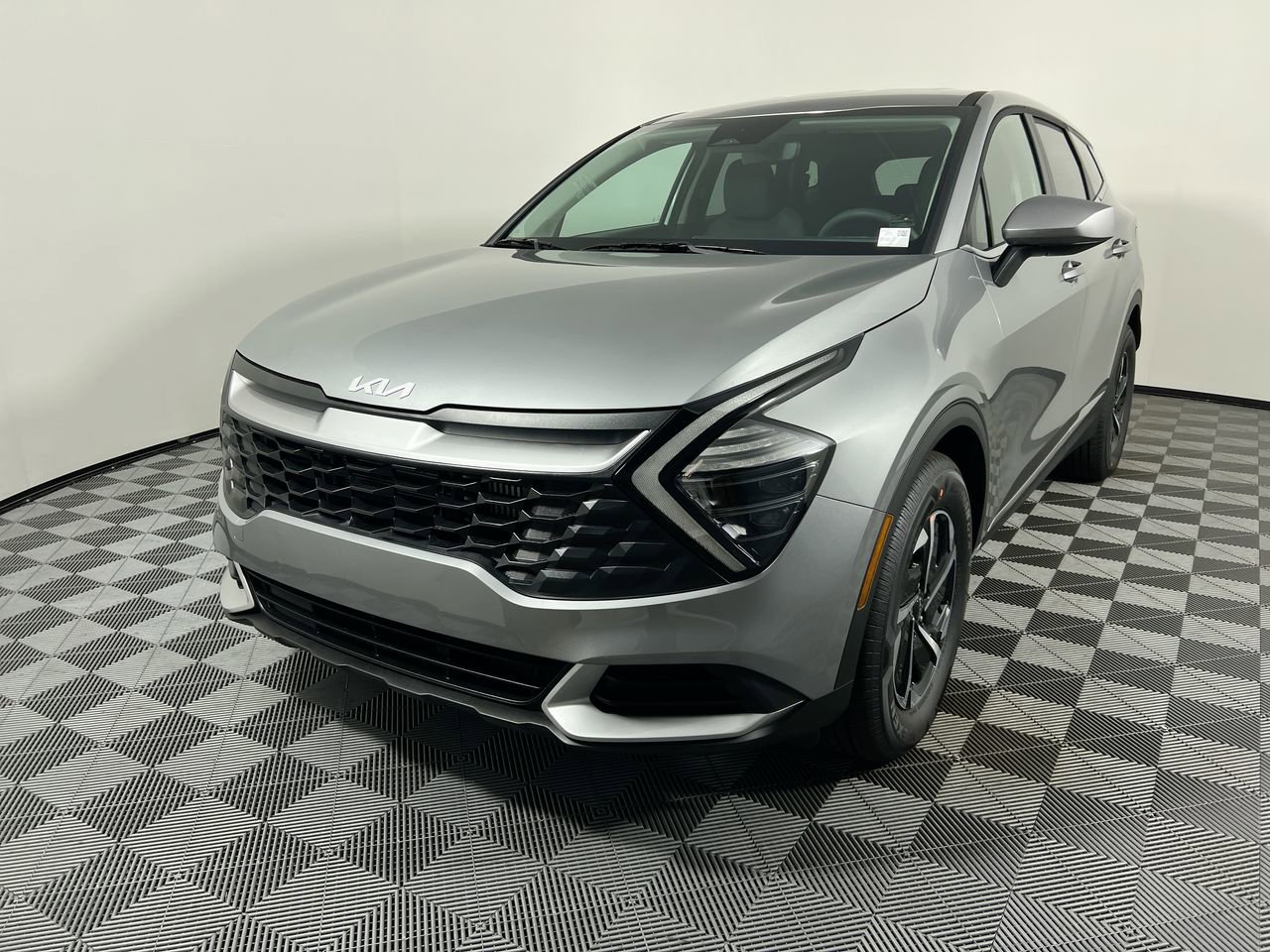 New 2026 Kia Sportage LX image 9