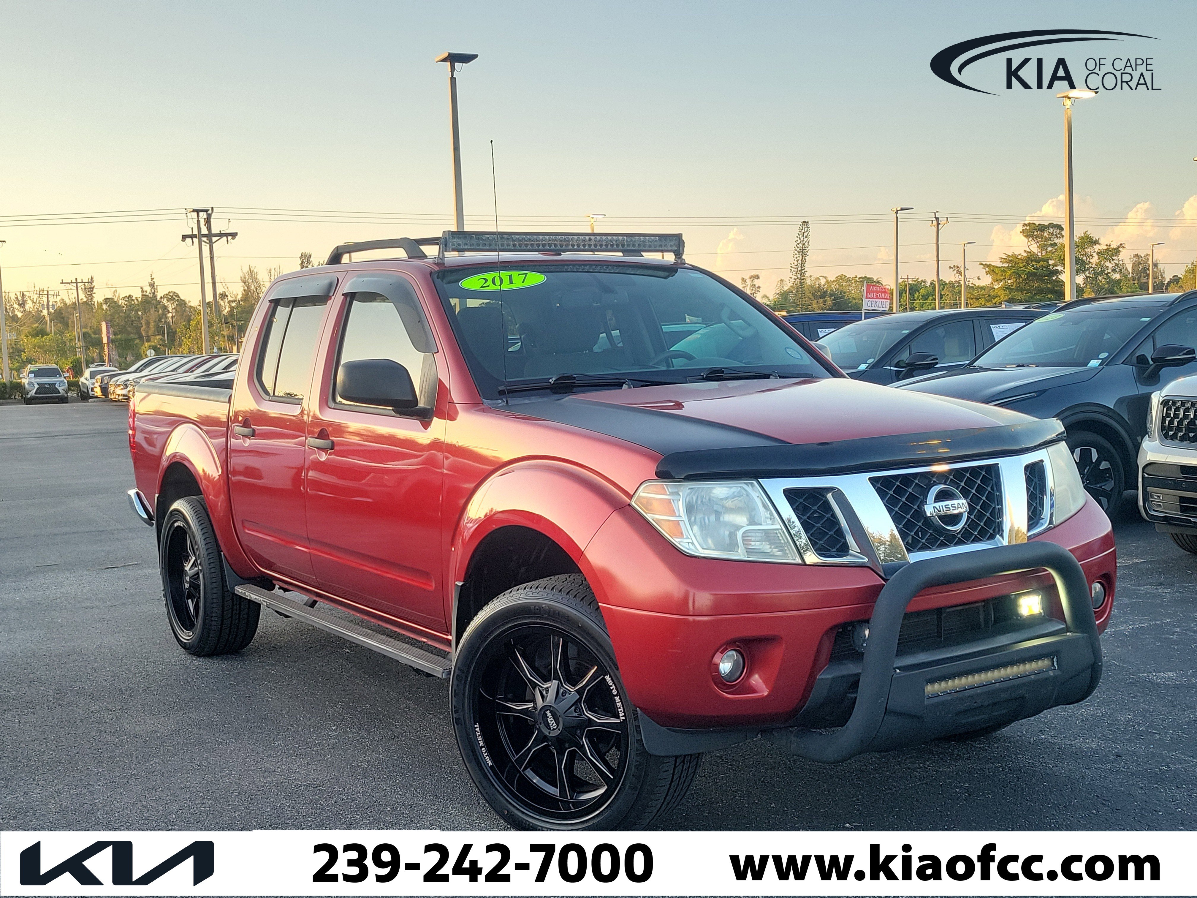 Used 2017 Nissan Frontier SV w/ SV Value Truck Package AWD/4WD image 1